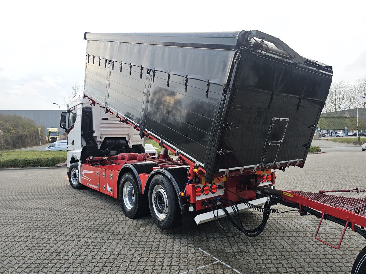 MAN TGX 26.580 Hængertræk - Kiper: slika MAN TGX 26.580 Hængertræk - Kiper MAN TGX 26.580 Hængertræk - Kiper: slika MAN TGX 26.580 Hængertræk - Kiper
