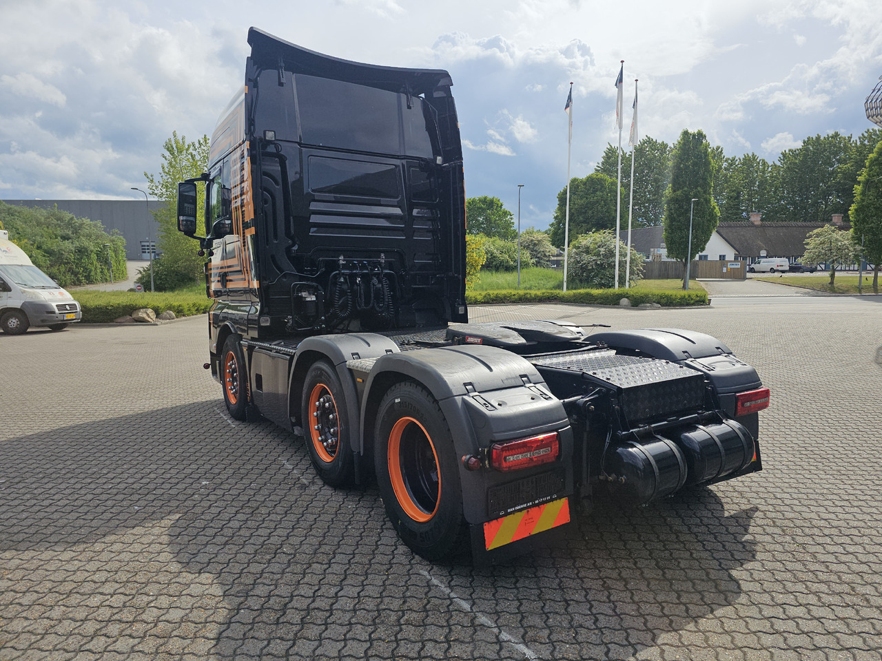MAN TGX 26.510 - Tegljač: slika MAN TGX 26.510 - Tegljač MAN TGX 26.510 - Tegljač: slika MAN TGX 26.510 - Tegljač