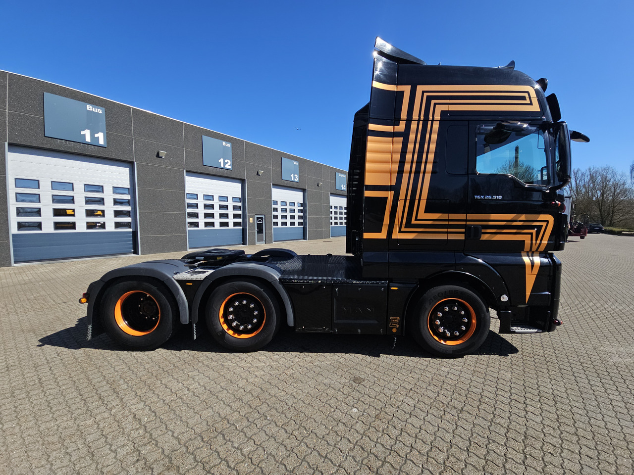 MAN TGX 26.510 - Tegljač: slika MAN TGX 26.510 - Tegljač MAN TGX 26.510 - Tegljač: slika MAN TGX 26.510 - Tegljač