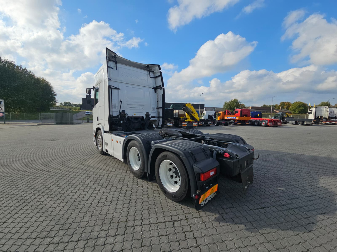 Scania R650 6X2 - Tegljač: slika Scania R650 6X2 - Tegljač Scania R650 6X2 - Tegljač: slika Scania R650 6X2 - Tegljač