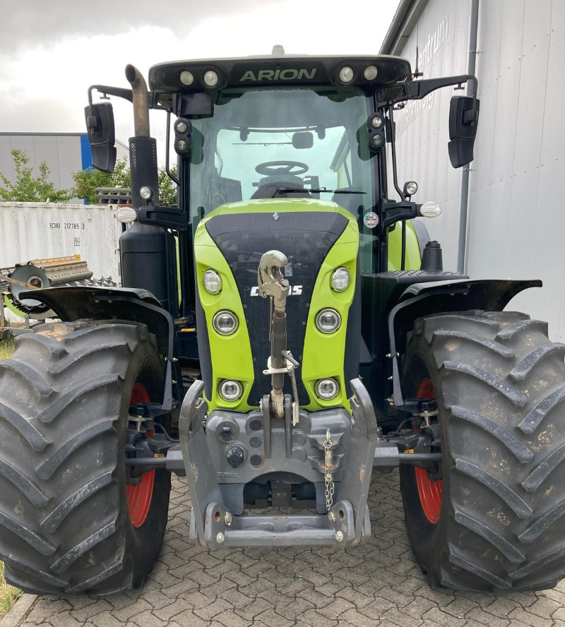 CLAAS Arion 630 CMATIC - Traktor: slika CLAAS Arion 630 CMATIC - Traktor CLAAS Arion 630 CMATIC - Traktor: slika CLAAS Arion 630 CMATIC - Traktor