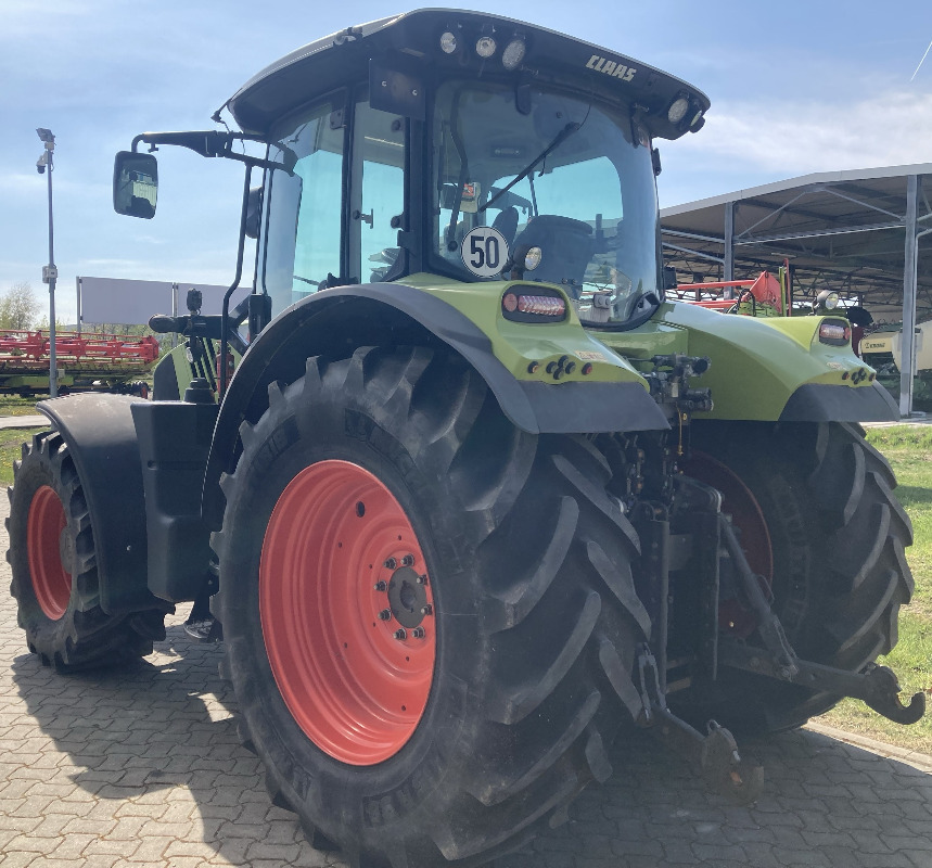 CLAAS Arion 650 CMATIC - Traktor: slika CLAAS Arion 650 CMATIC - Traktor CLAAS Arion 650 CMATIC - Traktor: slika CLAAS Arion 650 CMATIC - Traktor
