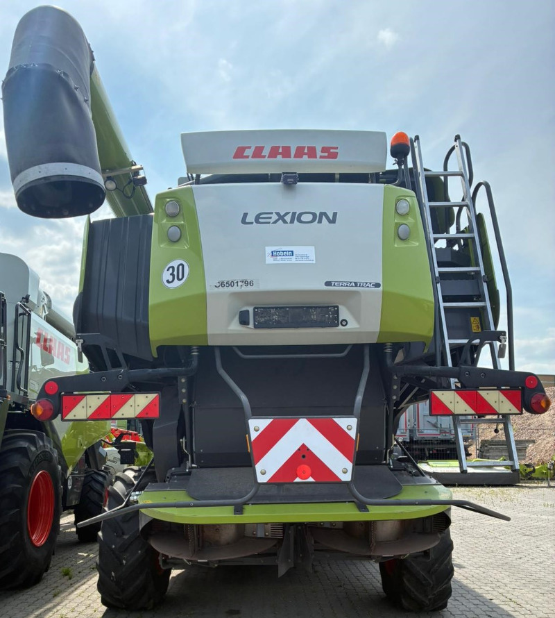 CLAAS Lexion 760TT - Kombajn za žetvu: slika CLAAS Lexion 760TT - Kombajn za žetvu CLAAS Lexion 760TT - Kombajn za žetvu: slika CLAAS Lexion 760TT - Kombajn za žetvu