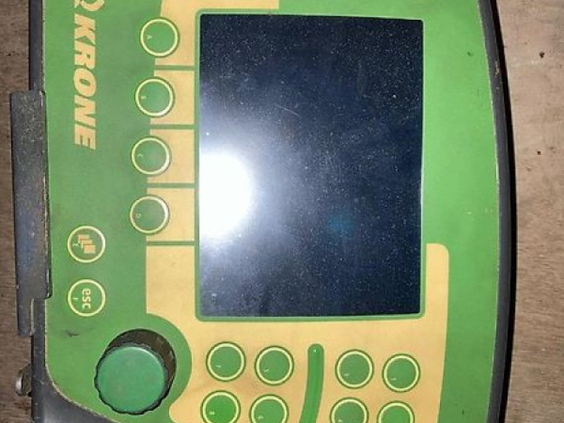 Krone Comprima CV 150 XC - Rolo balirka: slika Krone Comprima CV 150 XC - Rolo balirka Krone Comprima CV 150 XC - Rolo balirka: slika Krone Comprima CV 150 XC - Rolo balirka