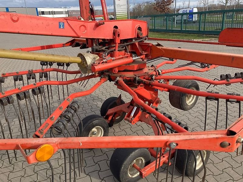 Kuhn GA 6522 Masterdrive - Prevrtač sijena/ Grabulje: slika Kuhn GA 6522 Masterdrive - Prevrtač sijena/ Grabulje Kuhn GA 6522 Masterdrive - Prevrtač sijena/ Grabulje: slika Kuhn GA 6522 Masterdrive - Prevrtač sijena/ Grabulje