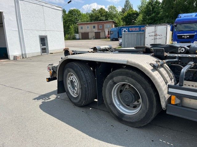 Kamion s kukastom dizalicom Mercedes-Benz Arocs 5 2651  HD Mit Meiller Abrollkipper: slika Kamion s kukastom dizalicom Mercedes-Benz Arocs 5 2651  HD Mit Meiller Abrollkipper