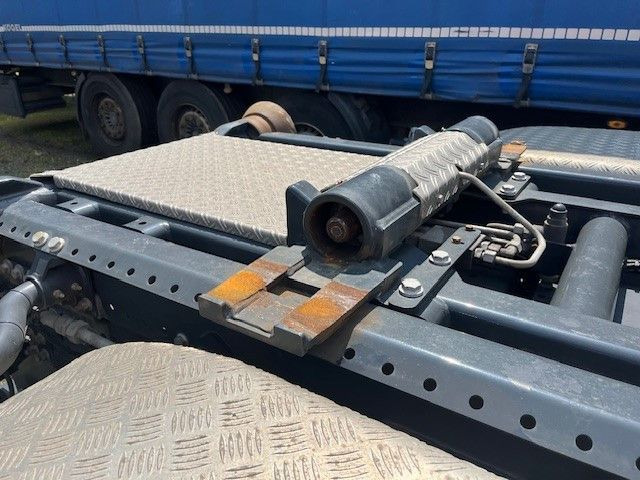 Kamion s kukastom dizalicom Mercedes-Benz Arocs 5 2651  HD Mit Meiller Abrollkipper: slika Kamion s kukastom dizalicom Mercedes-Benz Arocs 5 2651  HD Mit Meiller Abrollkipper