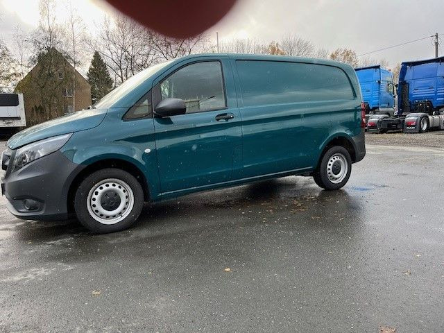 Mercedes-Benz Vito Kasten 114/116 CDI, 119 CDI/BT RWD kompakt - Mali kombi: slika Mercedes-Benz Vito Kasten 114/116 CDI, 119 CDI/BT RWD kompakt - Mali kombi Mercedes-Benz Vito Kasten 114/116 CDI, 119 CDI/BT RWD kompakt - Mali kombi: slika Mercedes-Benz Vito Kasten 114/116 CDI, 119 CDI/BT RWD kompakt - Mali kombi