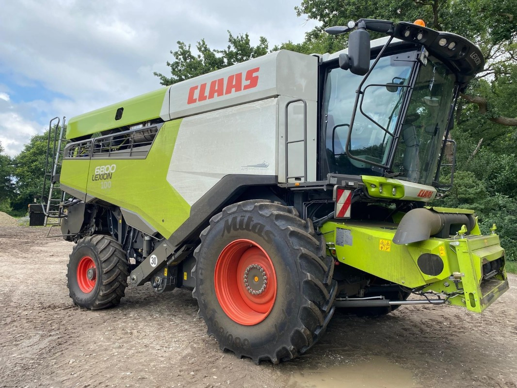 CLAAS Lexion 6800 mit Vario 930 Schneidwerk - Kombajn za žetvu: slika CLAAS Lexion 6800 mit Vario 930 Schneidwerk - Kombajn za žetvu CLAAS Lexion 6800 mit Vario 930 Schneidwerk - Kombajn za žetvu: slika CLAAS Lexion 6800 mit Vario 930 Schneidwerk - Kombajn za žetvu
