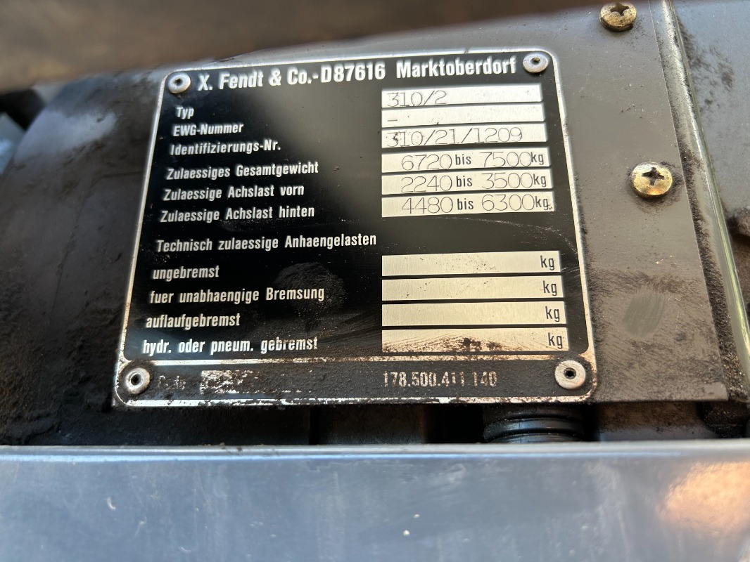 Fendt Farmer 310 - Traktor: slika Fendt Farmer 310 - Traktor Fendt Farmer 310 - Traktor: slika Fendt Farmer 310 - Traktor