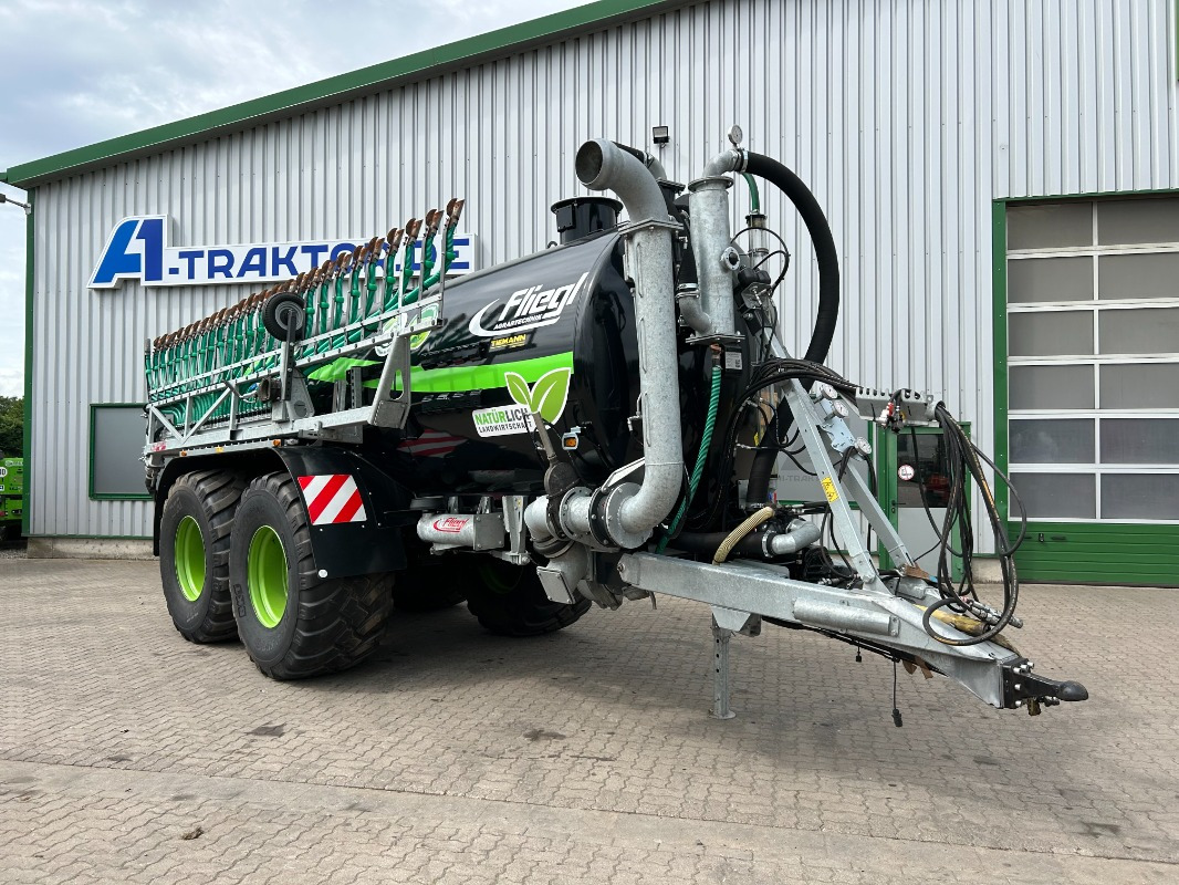Fliegl VFW 18000 MAXX LINE PLUS - Oprema za gnojenje: slika Fliegl VFW 18000 MAXX LINE PLUS - Oprema za gnojenje Fliegl VFW 18000 MAXX LINE PLUS - Oprema za gnojenje: slika Fliegl VFW 18000 MAXX LINE PLUS - Oprema za gnojenje