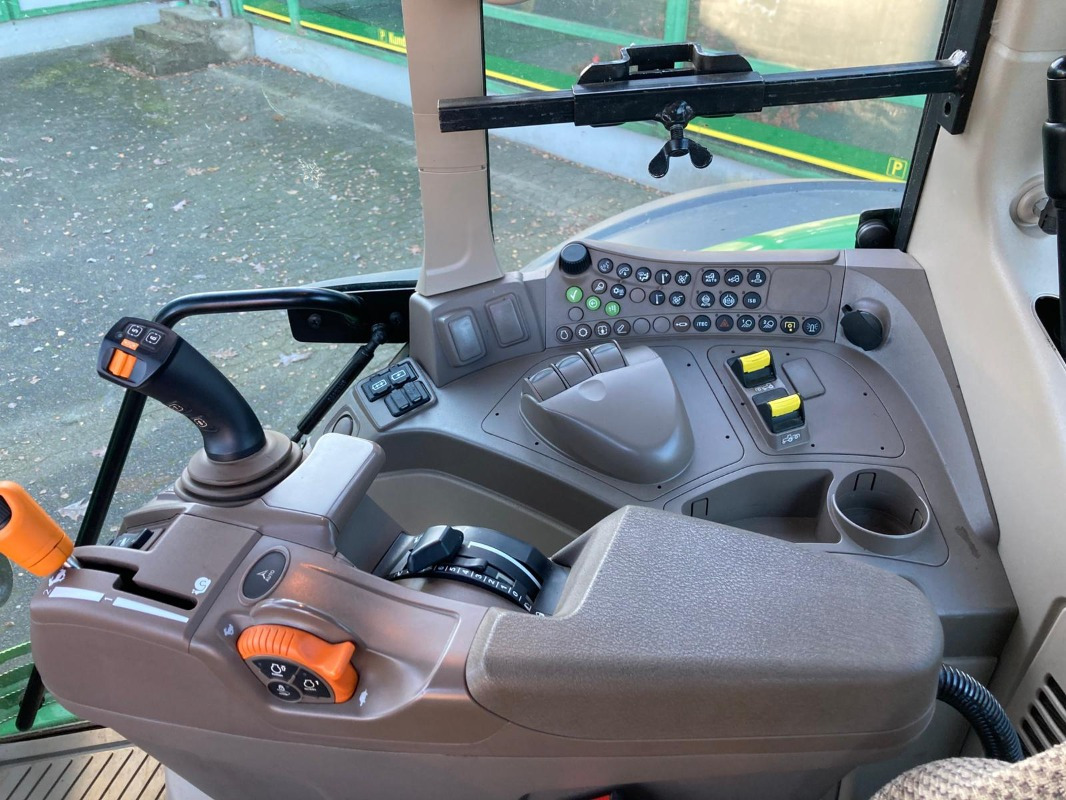 Novi Traktor John Deere 6M 155 **MIETRÜCKLÄUFER**: slika Novi Traktor John Deere 6M 155 **MIETRÜCKLÄUFER** Novi Traktor John Deere 6M 155 **MIETRÜCKLÄUFER**: slika Novi Traktor John Deere 6M 155 **MIETRÜCKLÄUFER**