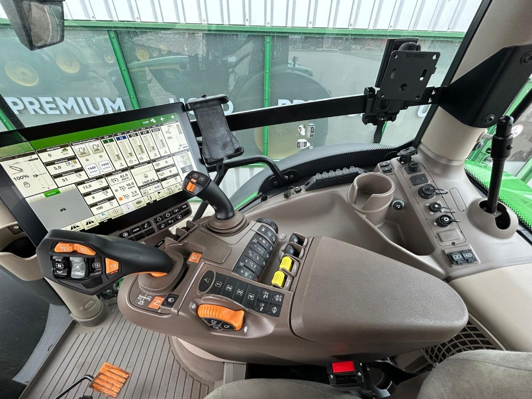 Traktor John Deere 6R 155: slika Traktor John Deere 6R 155
