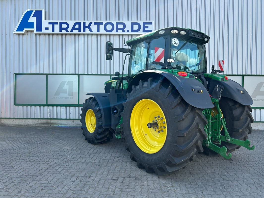 John Deere 6R 215 - Traktor: slika John Deere 6R 215 - Traktor John Deere 6R 215 - Traktor: slika John Deere 6R 215 - Traktor