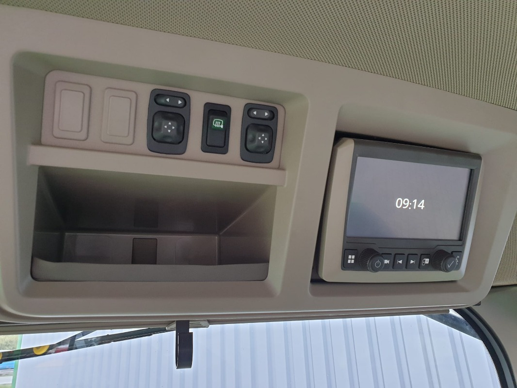 John Deere 7R 330 **MIETRÜCKLÄUFER** - Traktor: slika John Deere 7R 330 **MIETRÜCKLÄUFER** - Traktor John Deere 7R 330 **MIETRÜCKLÄUFER** - Traktor: slika John Deere 7R 330 **MIETRÜCKLÄUFER** - Traktor