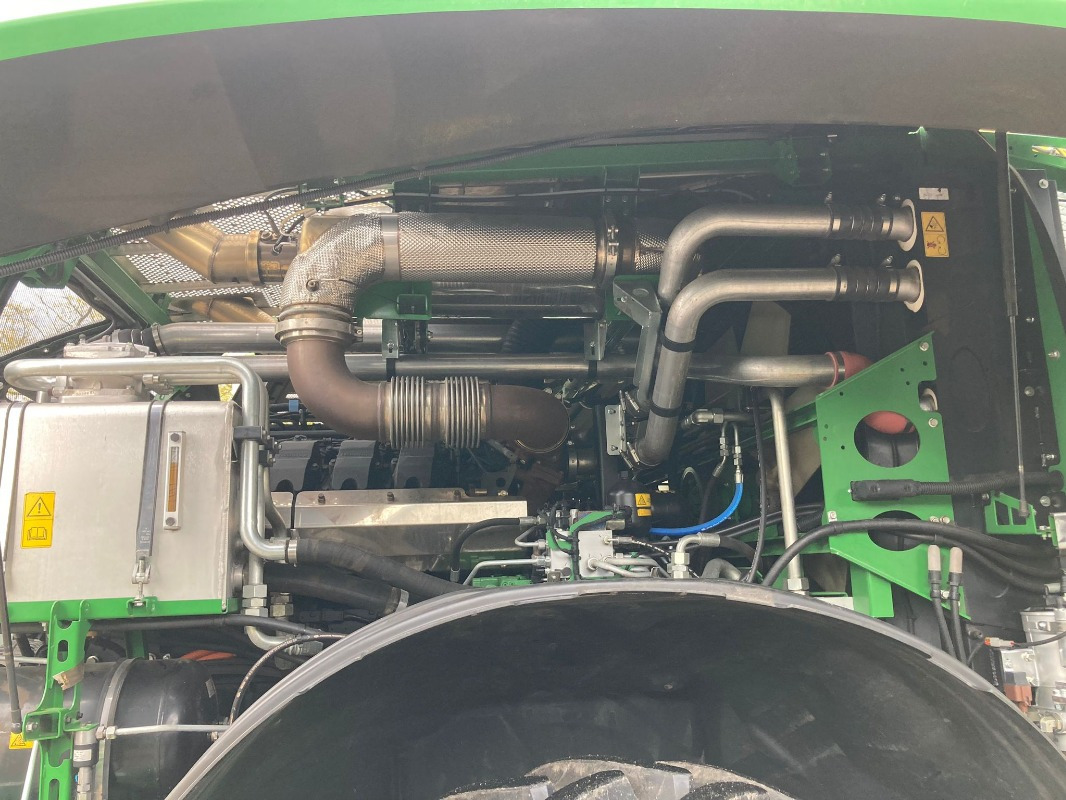 Kombajn John Deere 9900 PRODRIVE 40 KM/H: slika Kombajn John Deere 9900 PRODRIVE 40 KM/H