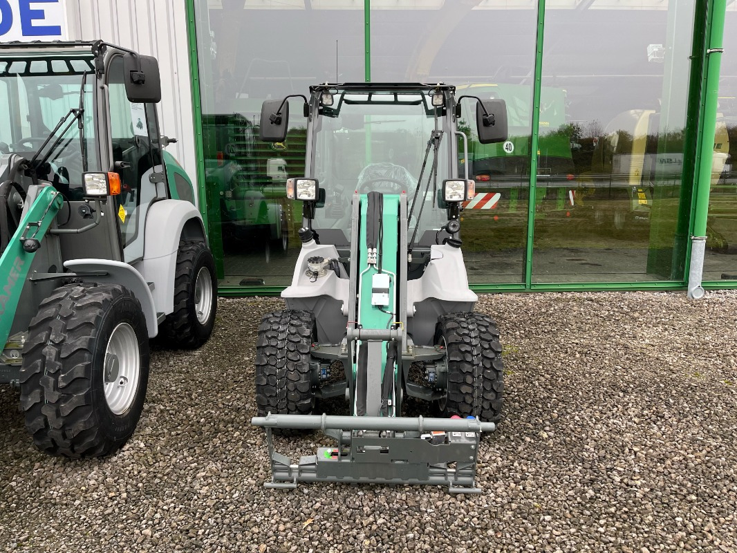 Kramer KL12.5 *DEMO* - Utovarivač na kotačima: slika Kramer KL12.5 *DEMO* - Utovarivač na kotačima Kramer KL12.5 *DEMO* - Utovarivač na kotačima: slika Kramer KL12.5 *DEMO* - Utovarivač na kotačima