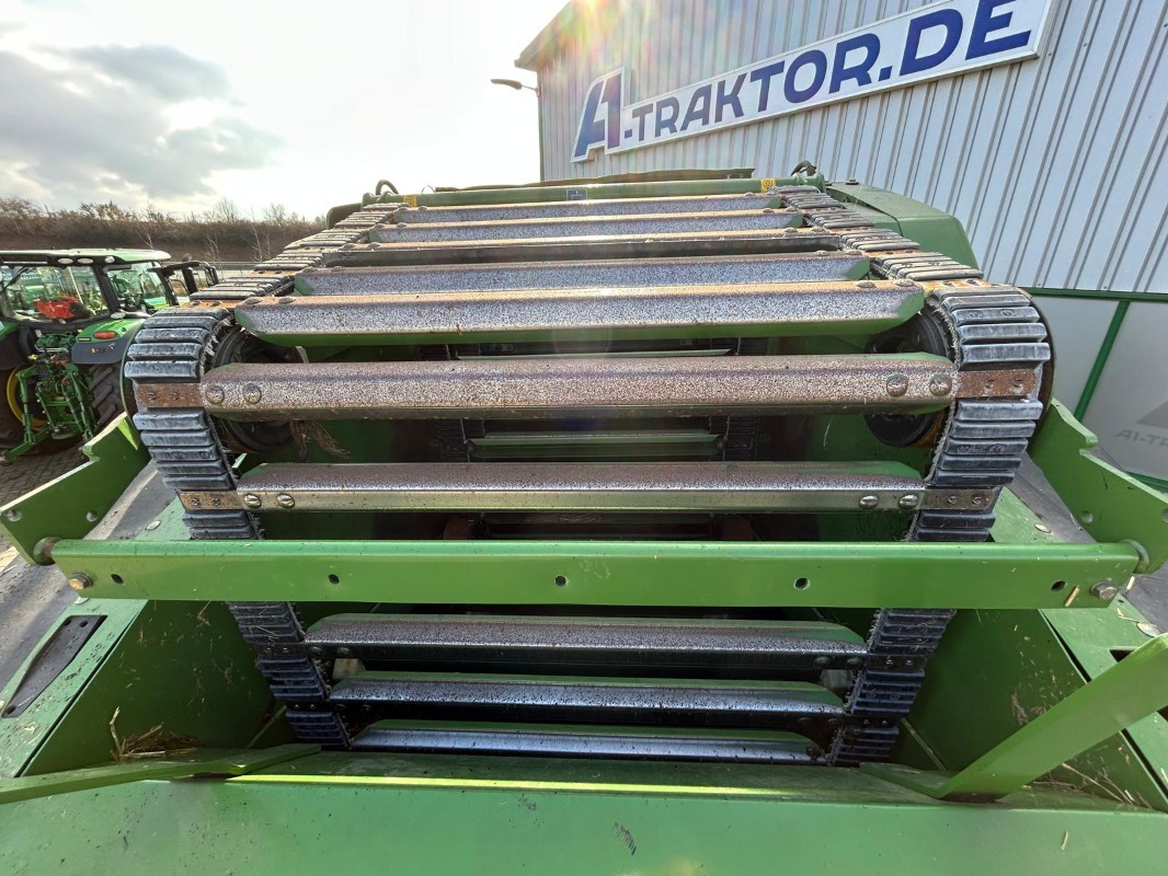 Zakup Krone Comprima V 180 XC Krone Comprima V 180 XC: slika Zakup Krone Comprima V 180 XC Krone Comprima V 180 XC