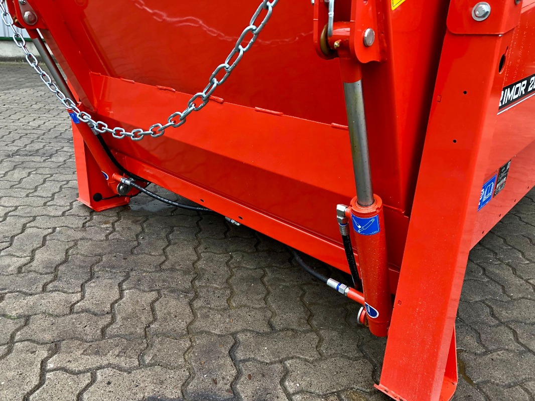 Kuhn PRIMOR 2060 S - Oprema za silose: slika Kuhn PRIMOR 2060 S - Oprema za silose Kuhn PRIMOR 2060 S - Oprema za silose: slika Kuhn PRIMOR 2060 S - Oprema za silose
