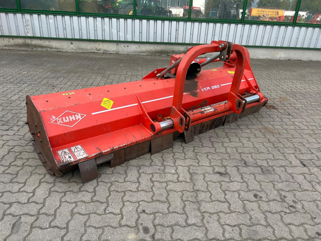 Kuhn VKM 280 - Malčer sa čekićima: slika Kuhn VKM 280 - Malčer sa čekićima Kuhn VKM 280 - Malčer sa čekićima: slika Kuhn VKM 280 - Malčer sa čekićima