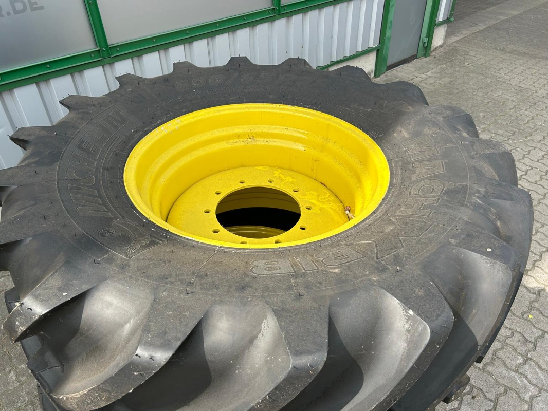 Michelin 600/65R28 - 2 Stück - Gume i felge za Poljoprivredni strojevi: slika Michelin 600/65R28 - 2 Stück - Gume i felge za Poljoprivredni strojevi Michelin 600/65R28 - 2 Stück - Gume i felge za Poljoprivredni strojevi: slika Michelin 600/65R28 - 2 Stück - Gume i felge za Poljoprivredni strojevi