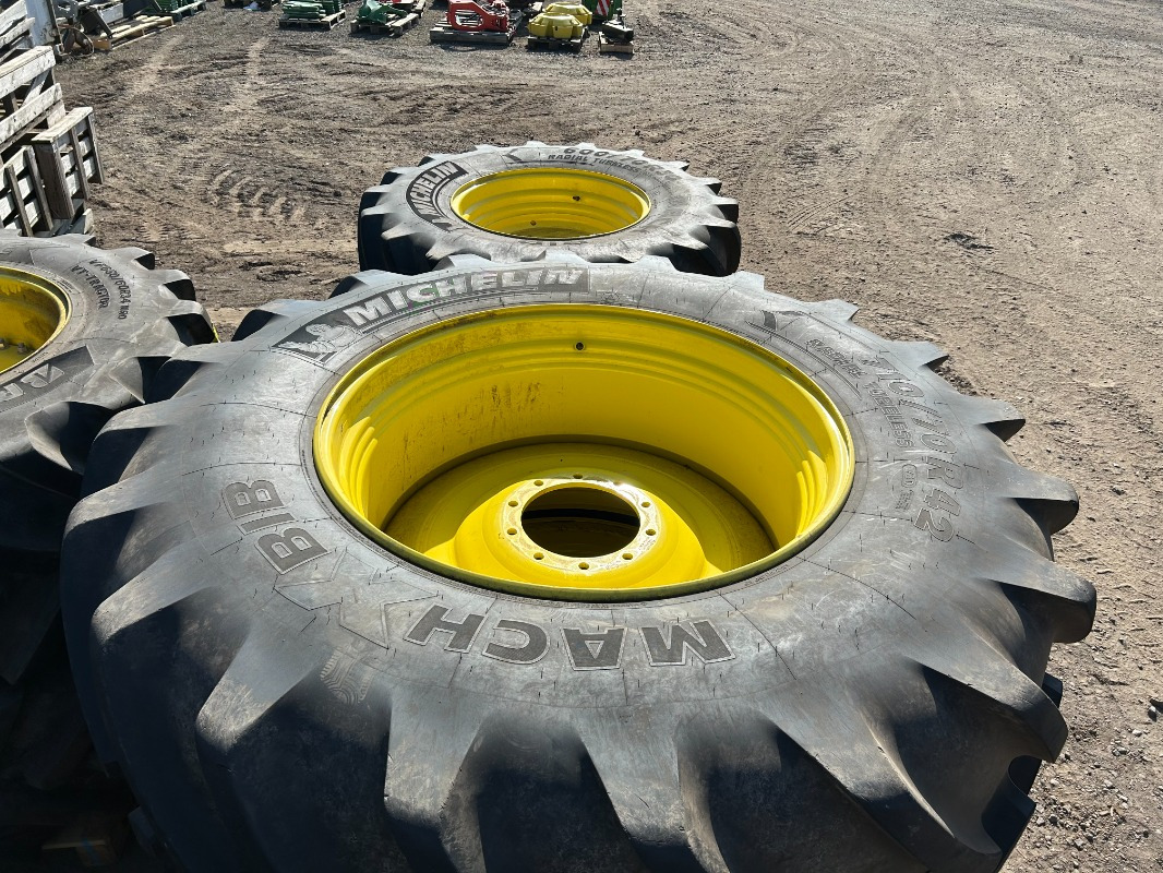 Michelin 710/70R42 und 600/70R30 Kompletträder - Guma za Poljoprivredni strojevi: slika Michelin 710/70R42 und 600/70R30 Kompletträder - Guma za Poljoprivredni strojevi Michelin 710/70R42 und 600/70R30 Kompletträder - Guma za Poljoprivredni strojevi: slika Michelin 710/70R42 und 600/70R30 Kompletträder - Guma za Poljoprivredni strojevi