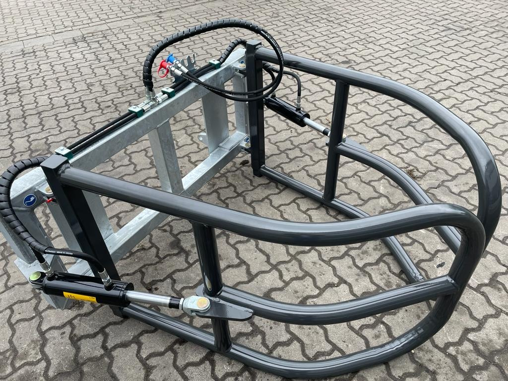 Fliegl Ballenzange ''Small'' **Sonderpreis** - Priključak: slika Fliegl Ballenzange ''Small'' **Sonderpreis** - Priključak Fliegl Ballenzange ''Small'' **Sonderpreis** - Priključak: slika Fliegl Ballenzange ''Small'' **Sonderpreis** - Priključak