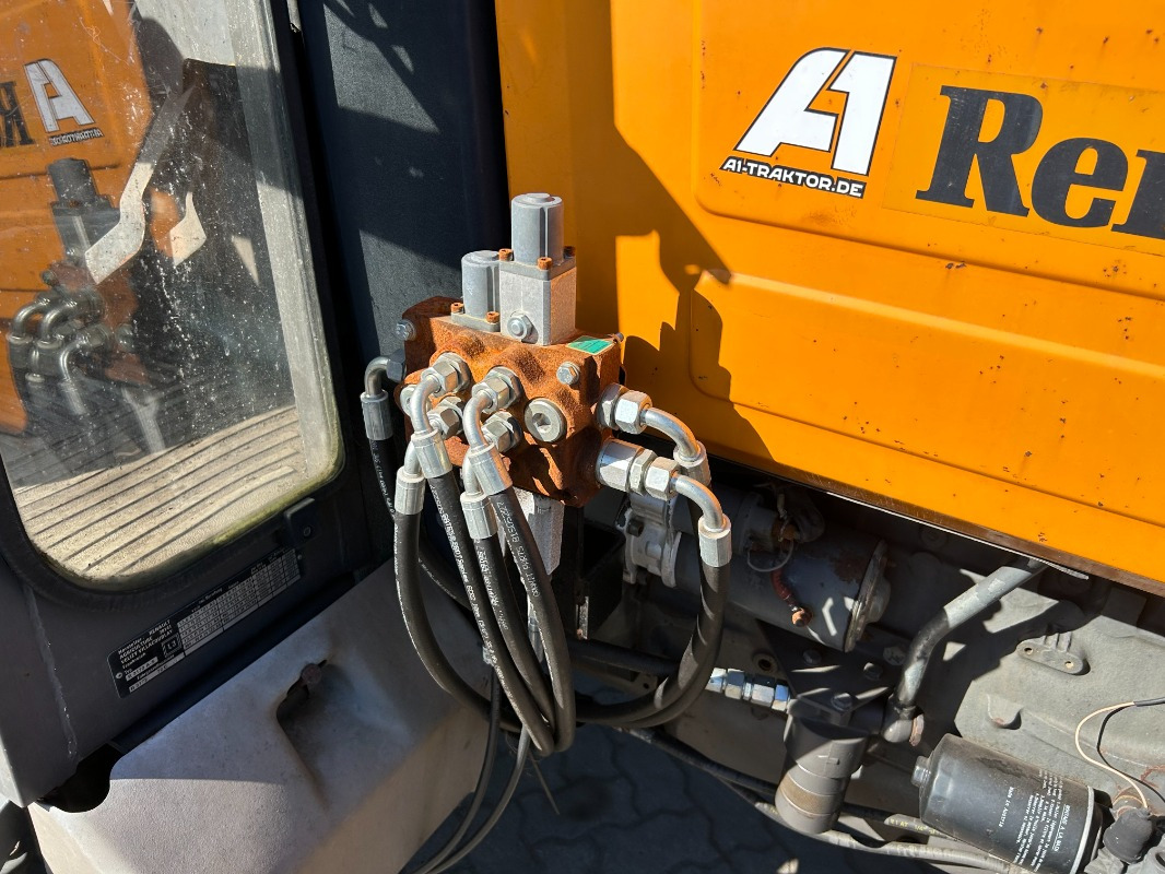 Renault 90-34 - Traktor: slika Renault 90-34 - Traktor Renault 90-34 - Traktor: slika Renault 90-34 - Traktor