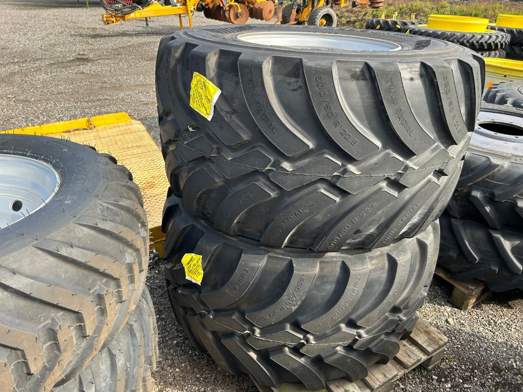 Trelleborg 600/50R22.5 - 2 Stück - Gume i felge za Poljoprivredni strojevi: slika Trelleborg 600/50R22.5 - 2 Stück - Gume i felge za Poljoprivredni strojevi Trelleborg 600/50R22.5 - 2 Stück - Gume i felge za Poljoprivredni strojevi: slika Trelleborg 600/50R22.5 - 2 Stück - Gume i felge za Poljoprivredni strojevi