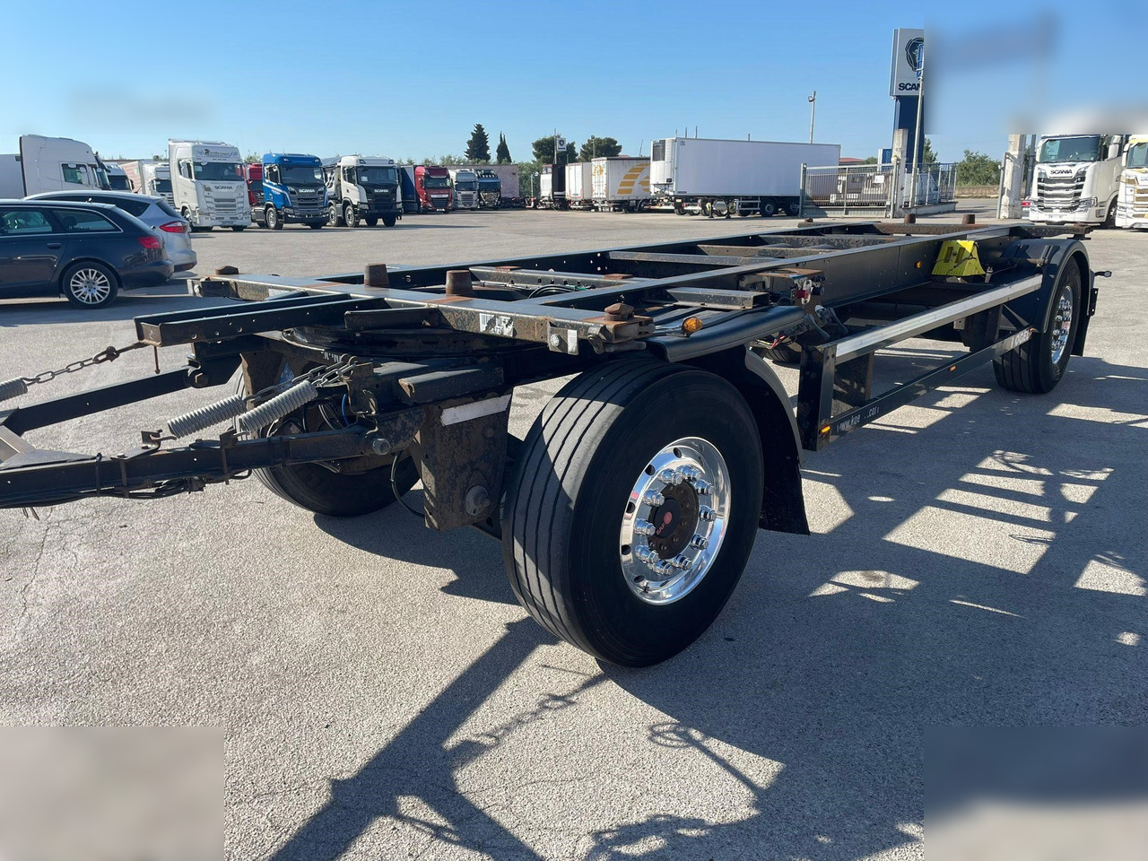 KÖGEL - Transporter kontejnera/ Prikolica s izmjenjivim sanducima: slika KÖGEL - Transporter kontejnera/ Prikolica s izmjenjivim sanducima KÖGEL - Transporter kontejnera/ Prikolica s izmjenjivim sanducima: slika KÖGEL - Transporter kontejnera/ Prikolica s izmjenjivim sanducima