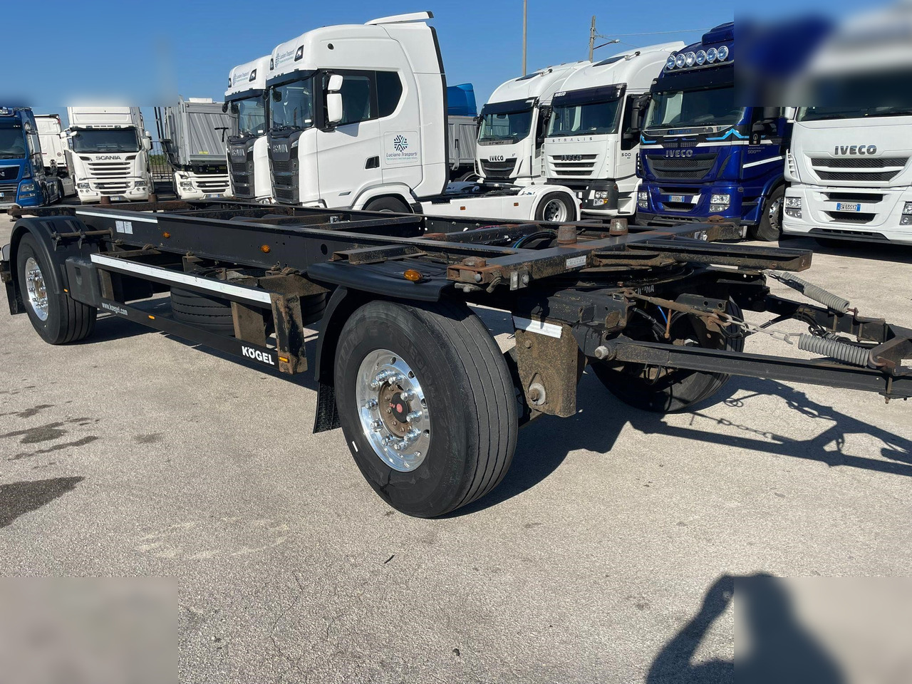 KÖGEL - Transporter kontejnera/ Prikolica s izmjenjivim sanducima: slika KÖGEL - Transporter kontejnera/ Prikolica s izmjenjivim sanducima KÖGEL - Transporter kontejnera/ Prikolica s izmjenjivim sanducima: slika KÖGEL - Transporter kontejnera/ Prikolica s izmjenjivim sanducima