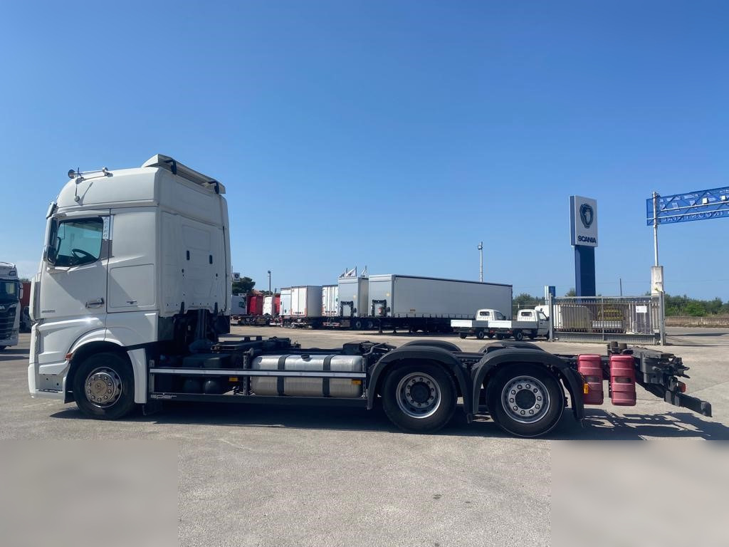 MERCEDES-BENZ ACTROS 2545 - Kamion-šasija: slika MERCEDES-BENZ ACTROS 2545 - Kamion-šasija MERCEDES-BENZ ACTROS 2545 - Kamion-šasija: slika MERCEDES-BENZ ACTROS 2545 - Kamion-šasija