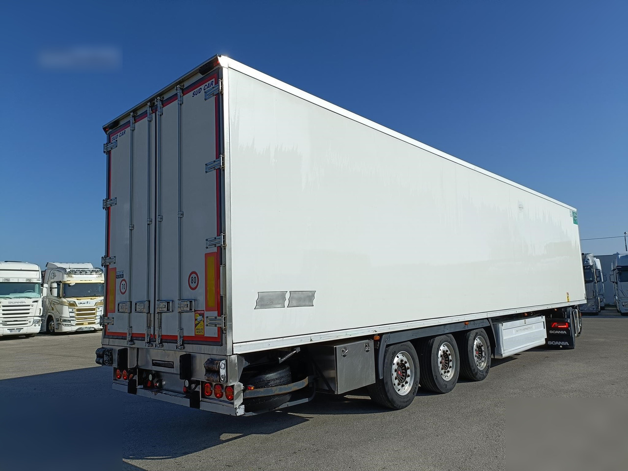 SCHMITZ - Poluprikolica hladnjača: slika SCHMITZ - Poluprikolica hladnjača SCHMITZ - Poluprikolica hladnjača: slika SCHMITZ - Poluprikolica hladnjača