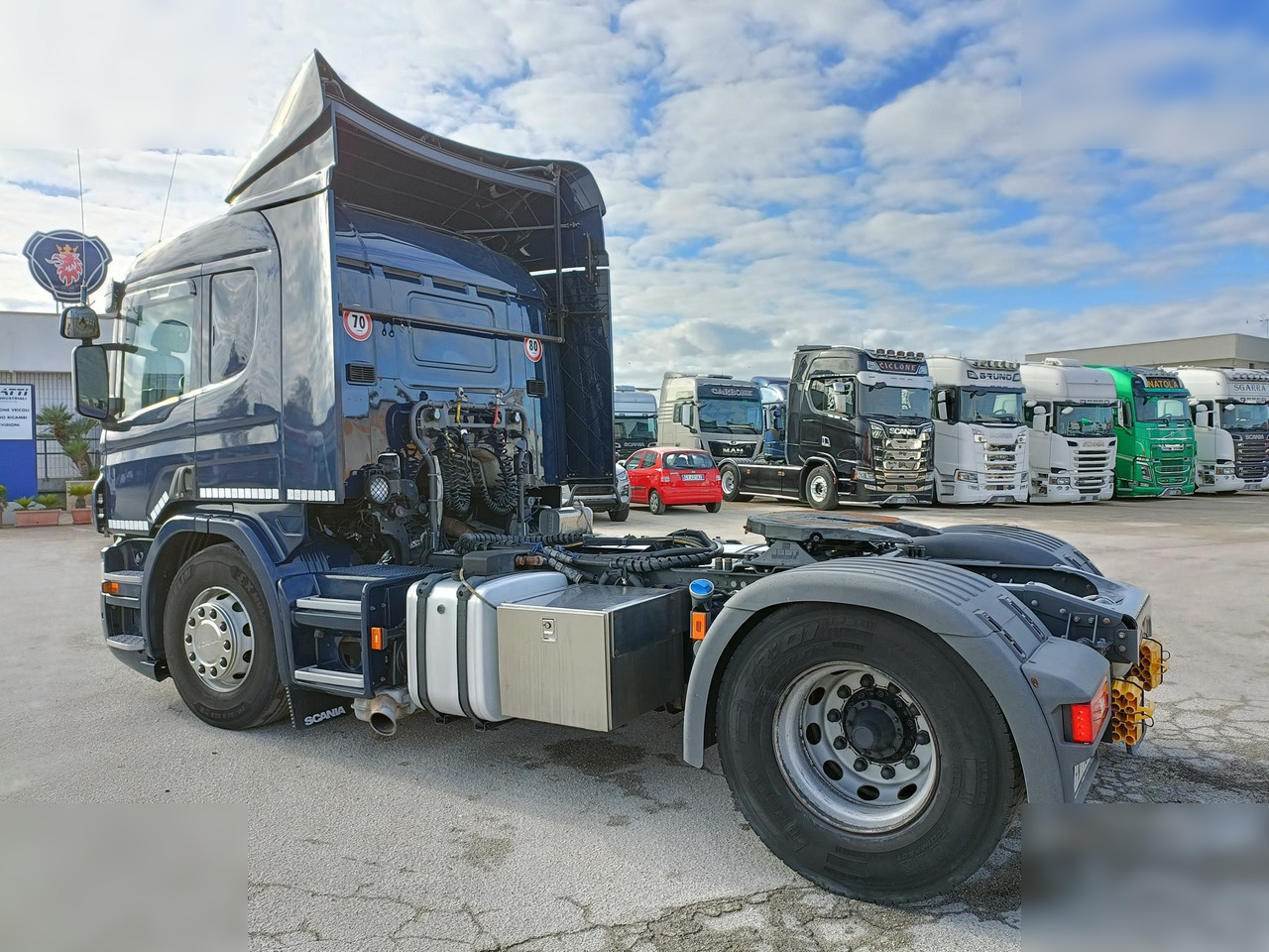 SCANIA P450 - Tegljač: slika SCANIA P450 - Tegljač SCANIA P450 - Tegljač: slika SCANIA P450 - Tegljač
