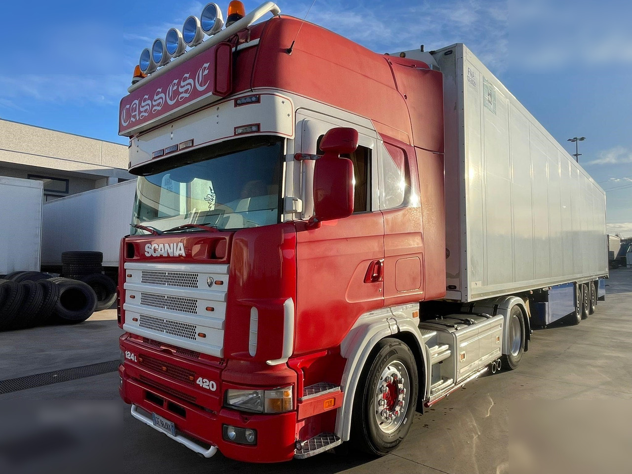 SCANIA R124.420 - Tegljač: slika SCANIA R124.420 - Tegljač SCANIA R124.420 - Tegljač: slika SCANIA R124.420 - Tegljač