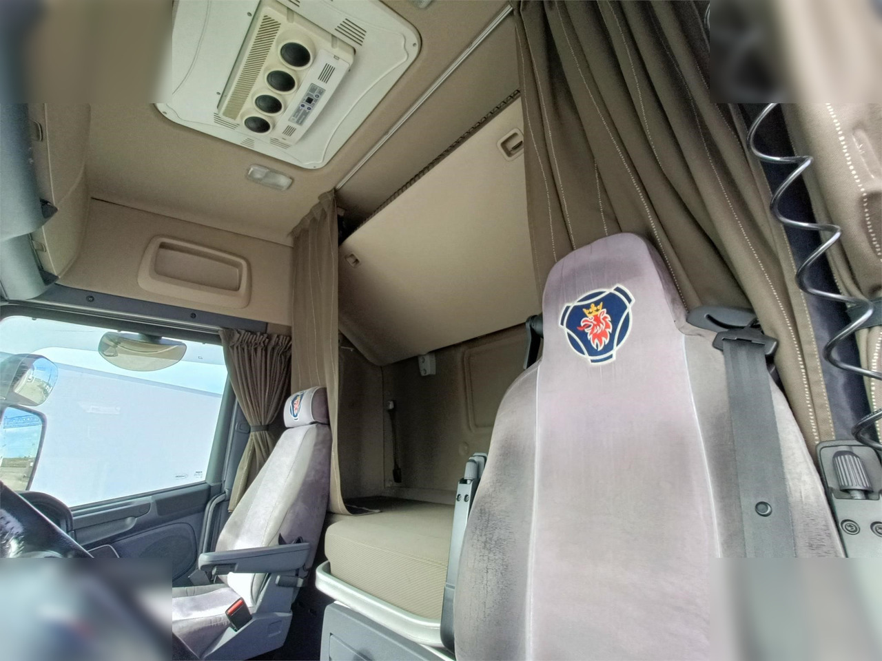 SCANIA R450 - Tegljač: slika SCANIA R450 - Tegljač SCANIA R450 - Tegljač: slika SCANIA R450 - Tegljač