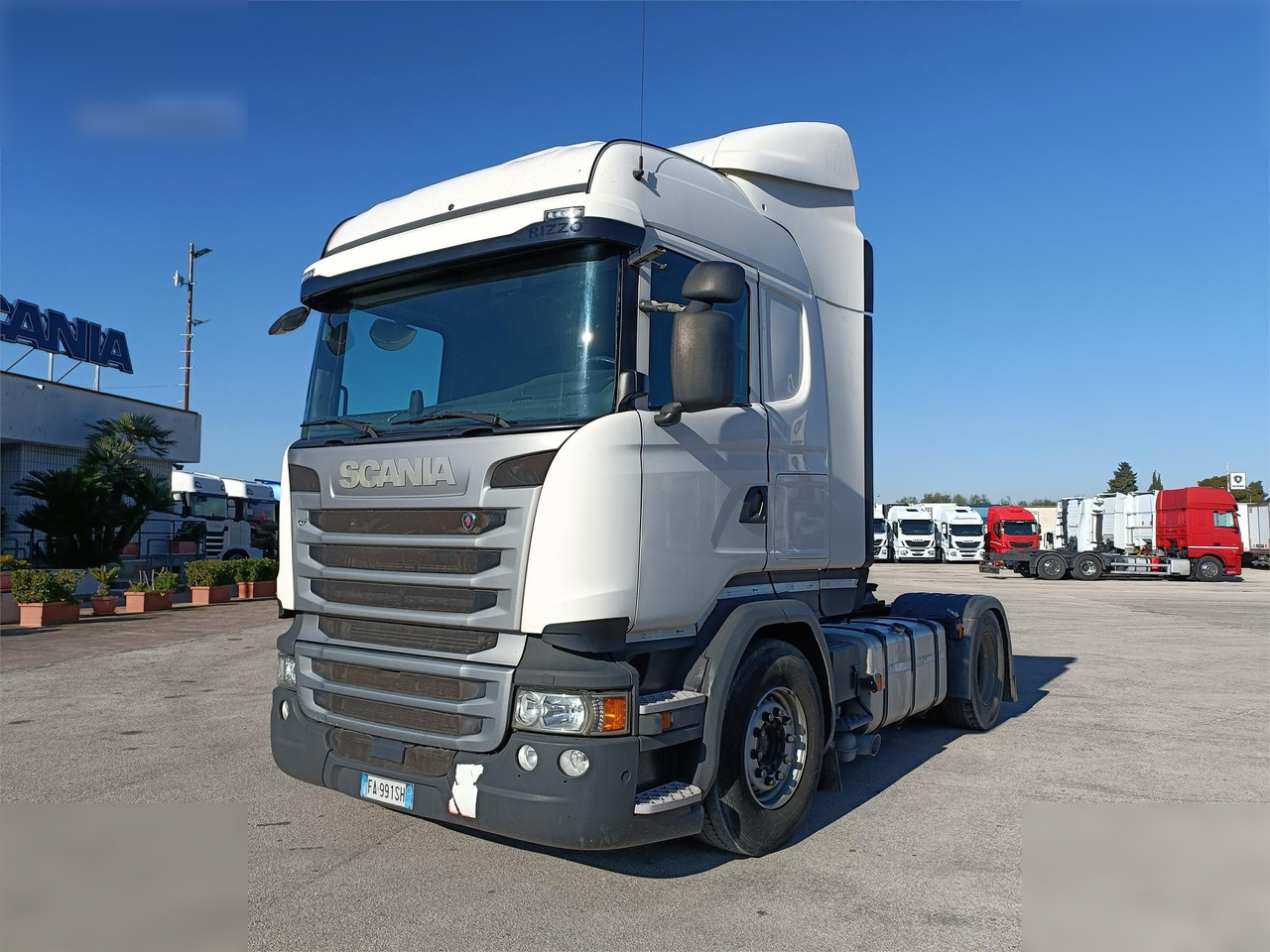 SCANIA R490 - Tegljač: slika SCANIA R490 - Tegljač SCANIA R490 - Tegljač: slika SCANIA R490 - Tegljač