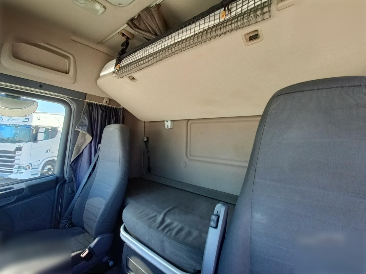 SCANIA R490 - Tegljač: slika SCANIA R490 - Tegljač SCANIA R490 - Tegljač: slika SCANIA R490 - Tegljač