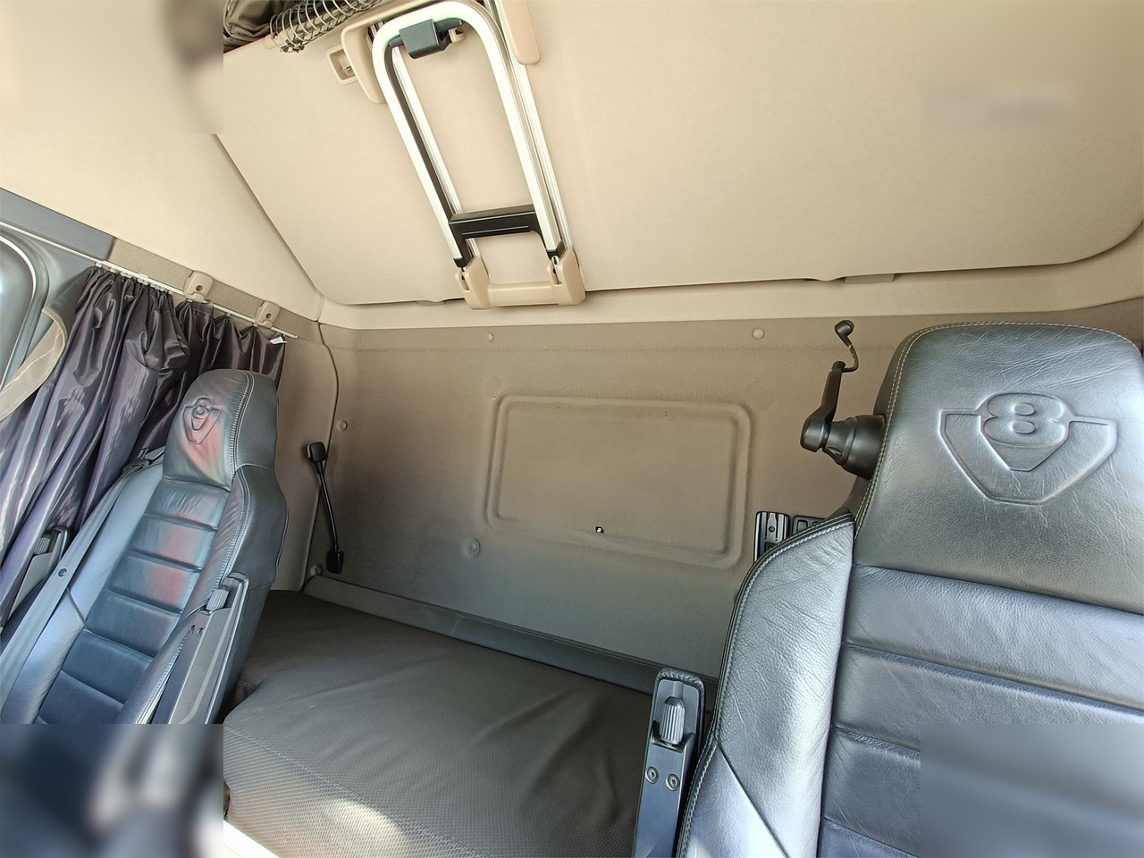 SCANIA R520 - Tegljač: slika SCANIA R520 - Tegljač SCANIA R520 - Tegljač: slika SCANIA R520 - Tegljač