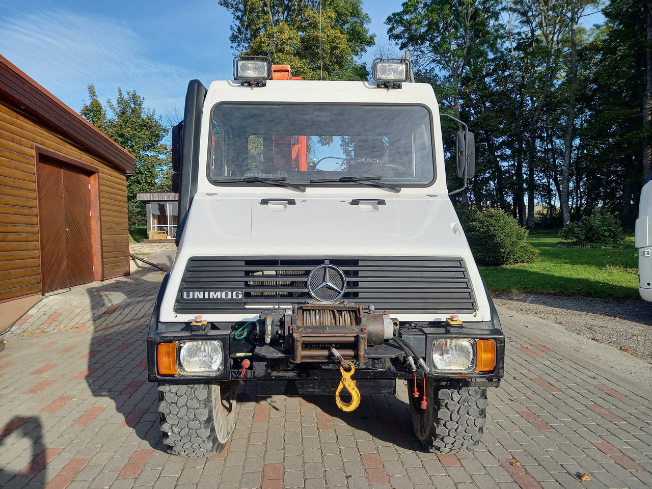 UNIMOG U100L - Kamion s kranom: slika UNIMOG U100L - Kamion s kranom UNIMOG U100L - Kamion s kranom: slika UNIMOG U100L - Kamion s kranom