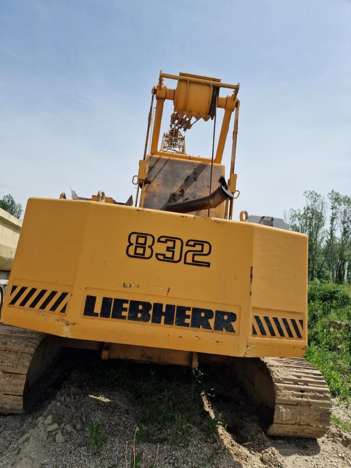 Liebherr 832 Seilbagger - Bager sajlaš: slika Liebherr 832 Seilbagger - Bager sajlaš Liebherr 832 Seilbagger - Bager sajlaš: slika Liebherr 832 Seilbagger - Bager sajlaš