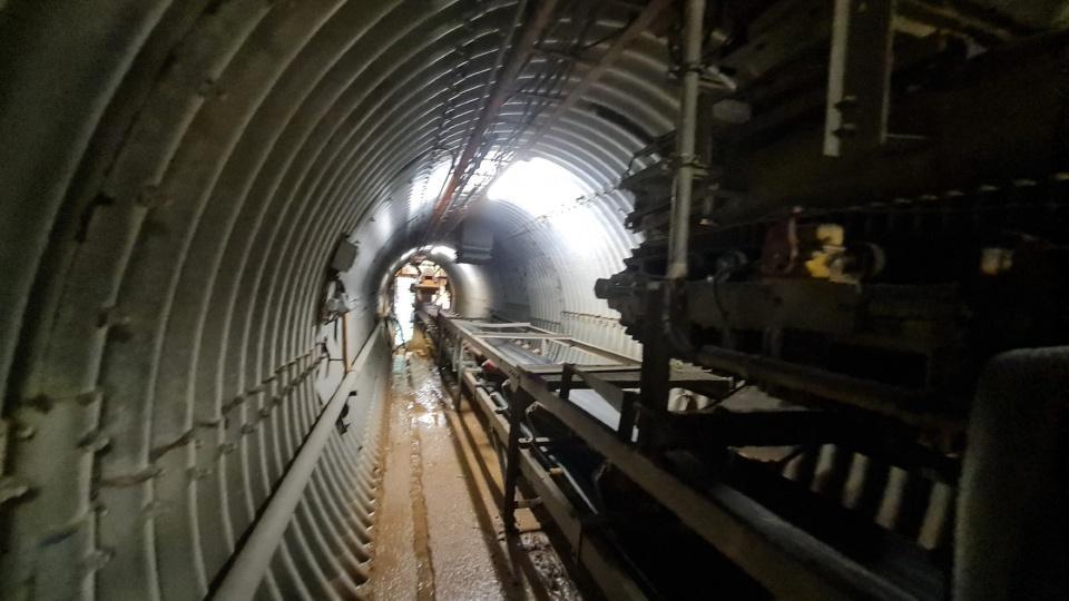 Rohkies Tunnel 100 m - Transportna traka: slika Rohkies Tunnel 100 m - Transportna traka Rohkies Tunnel 100 m - Transportna traka: slika Rohkies Tunnel 100 m - Transportna traka