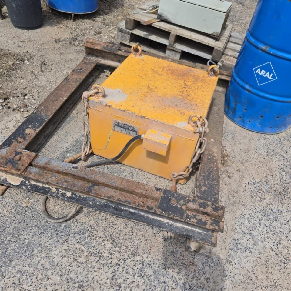 Steinert Elektromagnetbau - Transportna traka: slika Steinert Elektromagnetbau - Transportna traka Steinert Elektromagnetbau - Transportna traka: slika Steinert Elektromagnetbau - Transportna traka