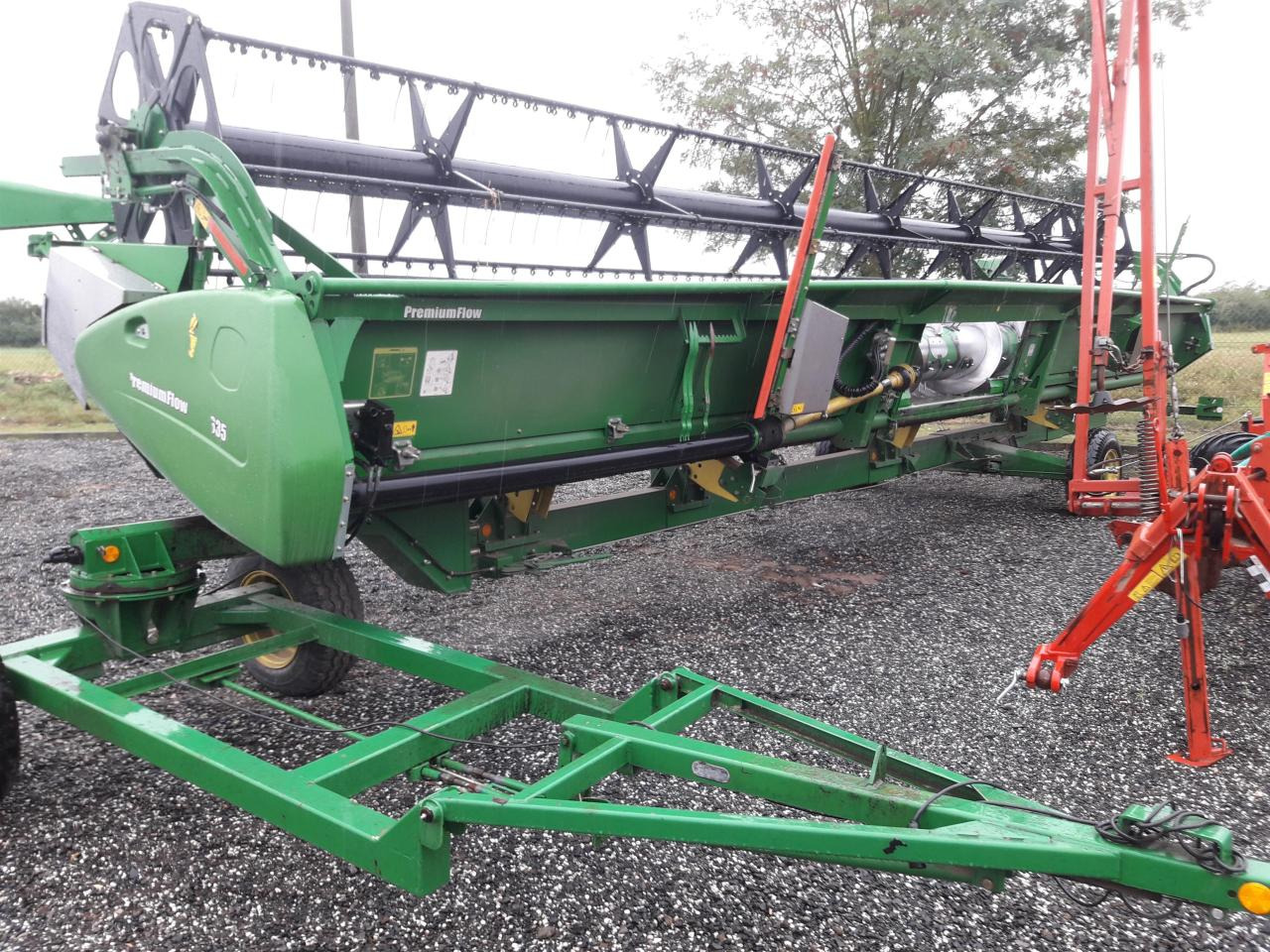 John Deere 635 Premium Flow - Priključak za silažni kombajn: slika John Deere 635 Premium Flow - Priključak za silažni kombajn John Deere 635 Premium Flow - Priključak za silažni kombajn: slika John Deere 635 Premium Flow - Priključak za silažni kombajn