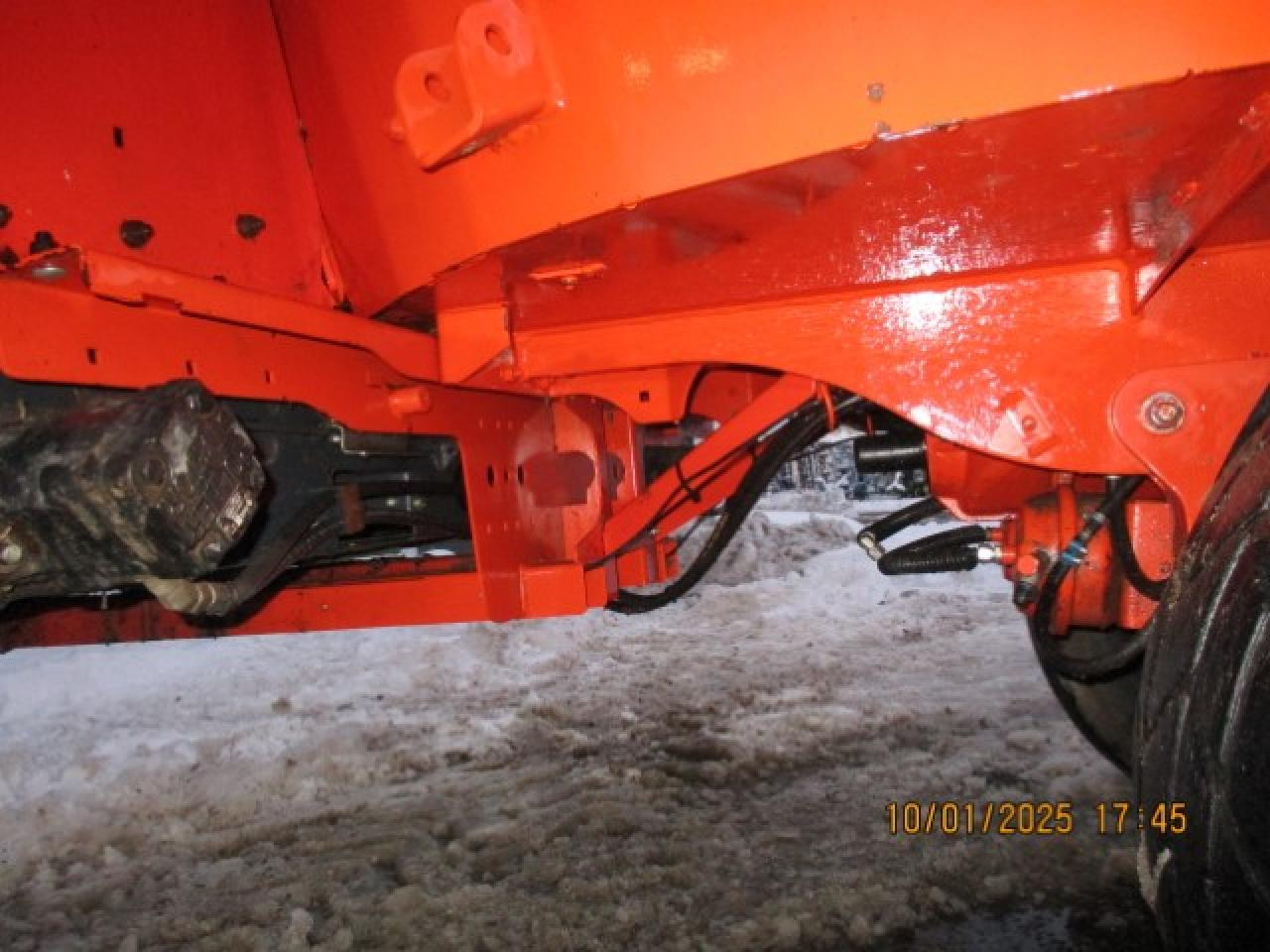 Kuhn Profile 2080 Compact - Vagon-miješalica za krmivo: slika Kuhn Profile 2080 Compact - Vagon-miješalica za krmivo Kuhn Profile 2080 Compact - Vagon-miješalica za krmivo: slika Kuhn Profile 2080 Compact - Vagon-miješalica za krmivo