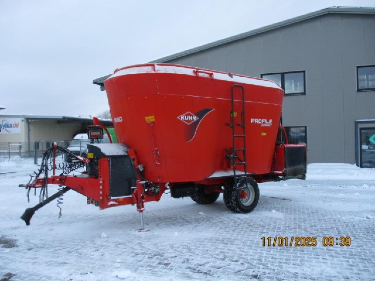 Kuhn Profile 2080 Compact - Vagon-miješalica za krmivo: slika Kuhn Profile 2080 Compact - Vagon-miješalica za krmivo Kuhn Profile 2080 Compact - Vagon-miješalica za krmivo: slika Kuhn Profile 2080 Compact - Vagon-miješalica za krmivo