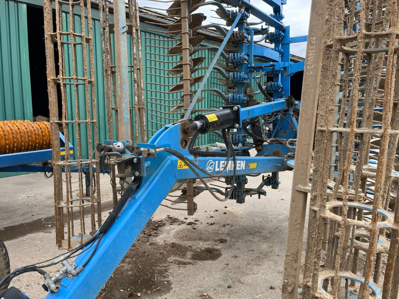 Lemken Rubin 9/600KÜ A - Tanjurača: slika Lemken Rubin 9/600KÜ A - Tanjurača Lemken Rubin 9/600KÜ A - Tanjurača: slika Lemken Rubin 9/600KÜ A - Tanjurača
