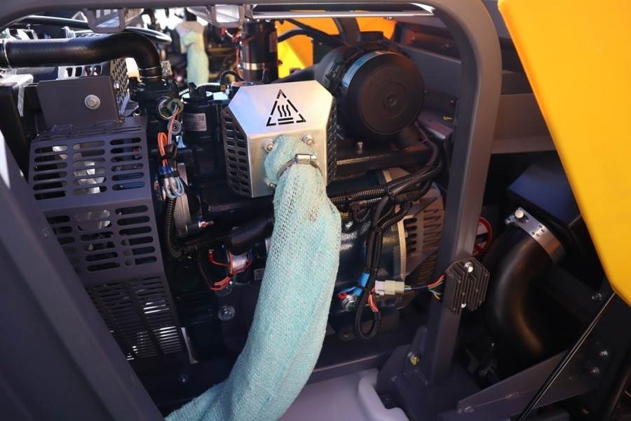Atlas Copco Hilight H6+ Valid inspection, *Guarantee! Max Boom - Rasvjetni stup: slika Atlas Copco Hilight H6+ Valid inspection, *Guarantee! Max Boom - Rasvjetni stup Atlas Copco Hilight H6+ Valid inspection, *Guarantee! Max Boom - Rasvjetni stup: slika Atlas Copco Hilight H6+ Valid inspection, *Guarantee! Max Boom - Rasvjetni stup
