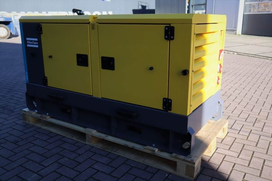 Atlas Copco QAS 40 ST3 Valid inspection, *Guarantee! Diesel, 4 - Generatorski set: slika Atlas Copco QAS 40 ST3 Valid inspection, *Guarantee! Diesel, 4 - Generatorski set Atlas Copco QAS 40 ST3 Valid inspection, *Guarantee! Diesel, 4 - Generatorski set: slika Atlas Copco QAS 40 ST3 Valid inspection, *Guarantee! Diesel, 4 - Generatorski set
