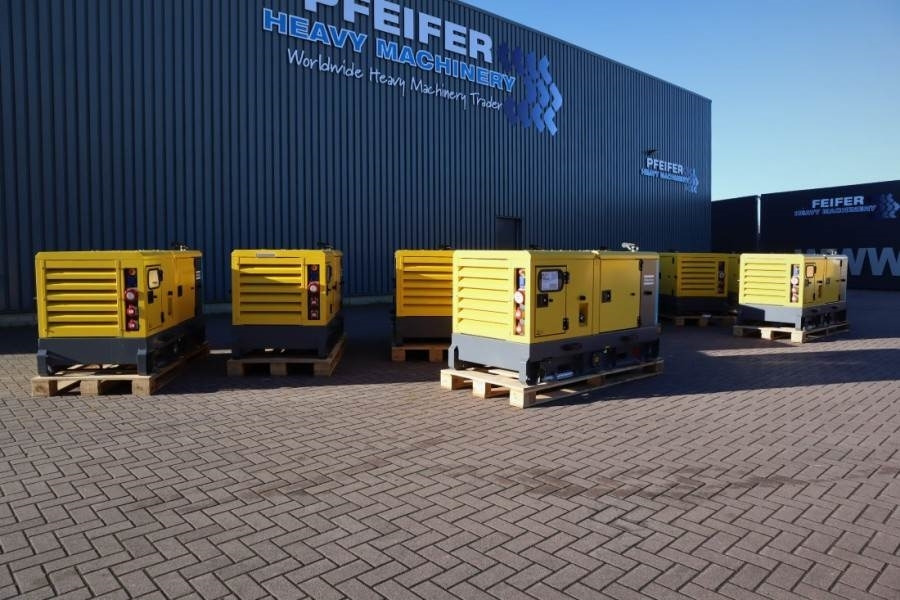 Atlas Copco QAS 40 ST3 Valid inspection, *Guarantee! Diesel, 4 - Generatorski set: slika Atlas Copco QAS 40 ST3 Valid inspection, *Guarantee! Diesel, 4 - Generatorski set Atlas Copco QAS 40 ST3 Valid inspection, *Guarantee! Diesel, 4 - Generatorski set: slika Atlas Copco QAS 40 ST3 Valid inspection, *Guarantee! Diesel, 4 - Generatorski set